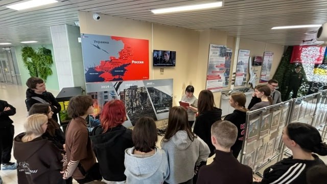 Участник программы «Герои Южного Урала» познакомил челябинских школьников с работой беспилотных летательных аппаратов Участник программы «Герои Южного Урала» познакомил челябинских школьников с работой беспилотных летательных аппаратов