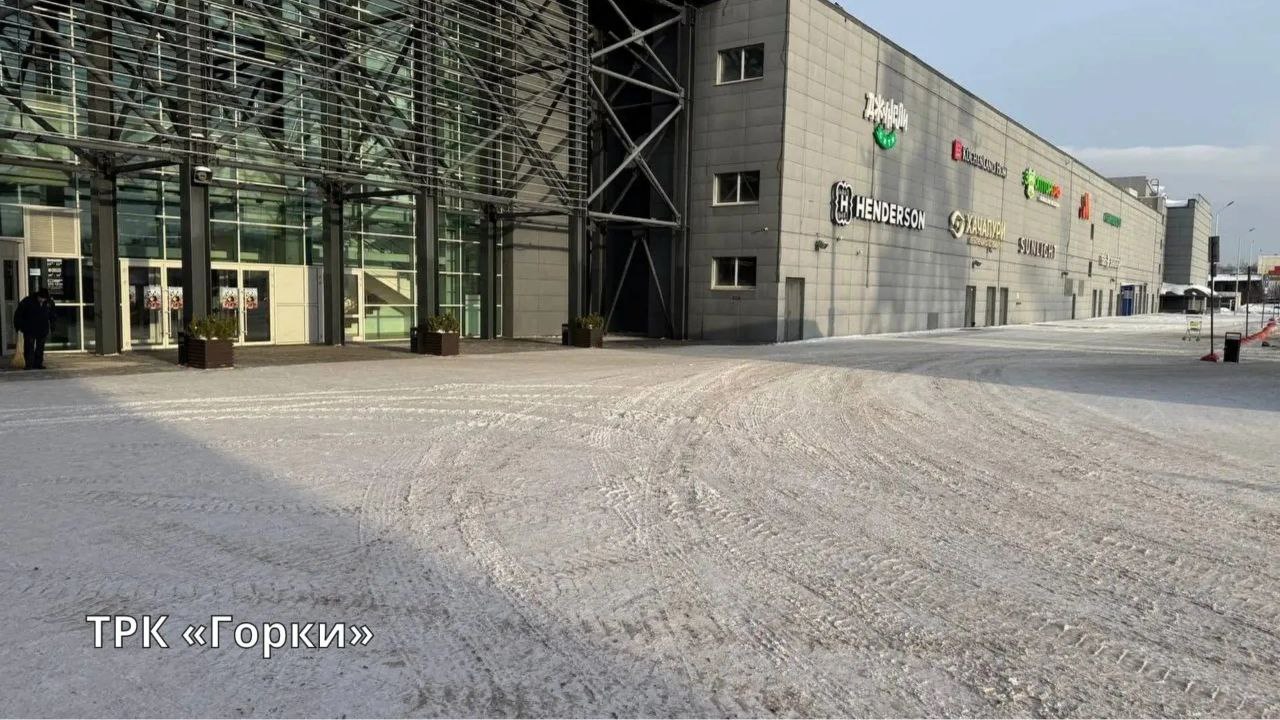 Почему так жесток снег, оставляет свои следы Почему так жесток снег, оставляет свои следы