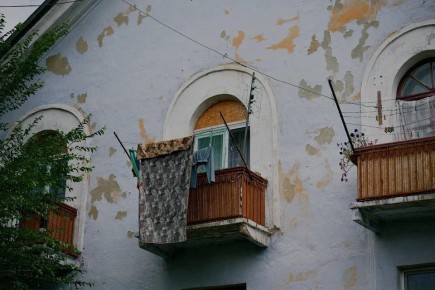 Постоянные протечки и обвалившиеся потолки: Бастрыкин заинтересовался разваливающимся домом в Челябинской области