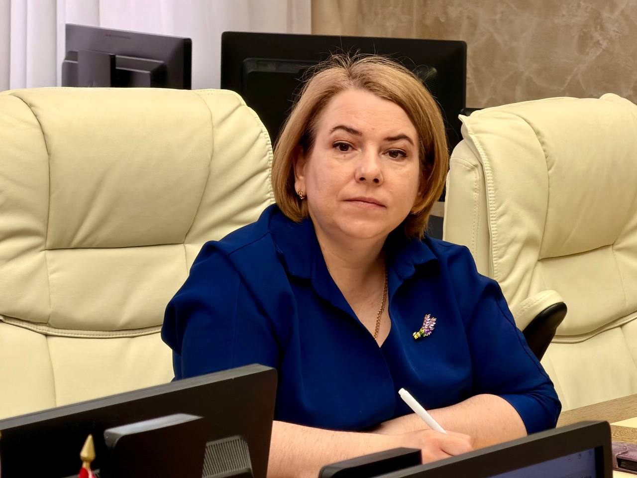 В ОБЛИЗБИРКОМЕ ОБУЧАЮТ НОВИЧКОВ В ОБЛИЗБИРКОМЕ ОБУЧАЮТ НОВИЧКОВ