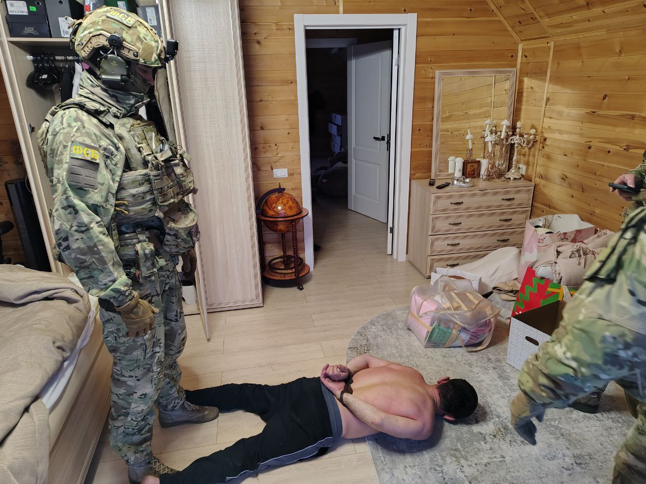 Сотрудники ФСБ, полиции и Росгвардии накрыли сеть вымогателей, похищавших золото в Челябинской области