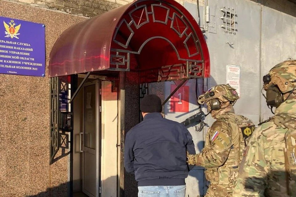 Брал регулярные «благодарности» от осужденных и сам попал за решетку: начальник ИК-11 Ромашов отправлен в СИЗО