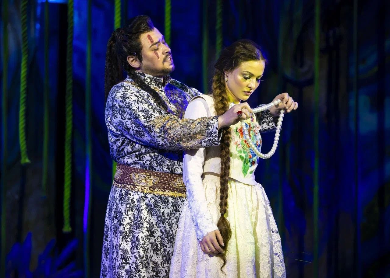 Международные постановщики создали новую «Снегурочку» с челябинским колоритом Международные постановщики создали новую «Снегурочку» с челябинским колоритом