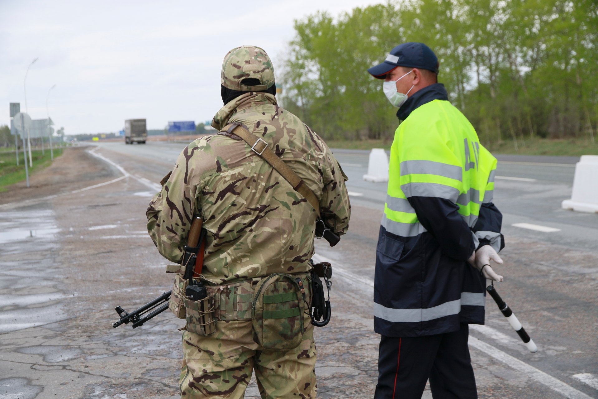Погоня как в кино: опасного водителя в Магнитогорске остановили только выстрелами по колесам