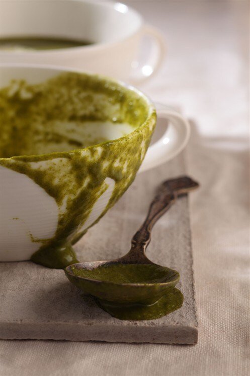 Нежный крем-суп из шпината: лёгкость и вкус в одной тарелке