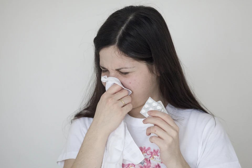 «Царапала себя, чтобы остановить приступ»: 19-летняя челябинка — о том, как выжить весной с тяжелой аллергией и астмой