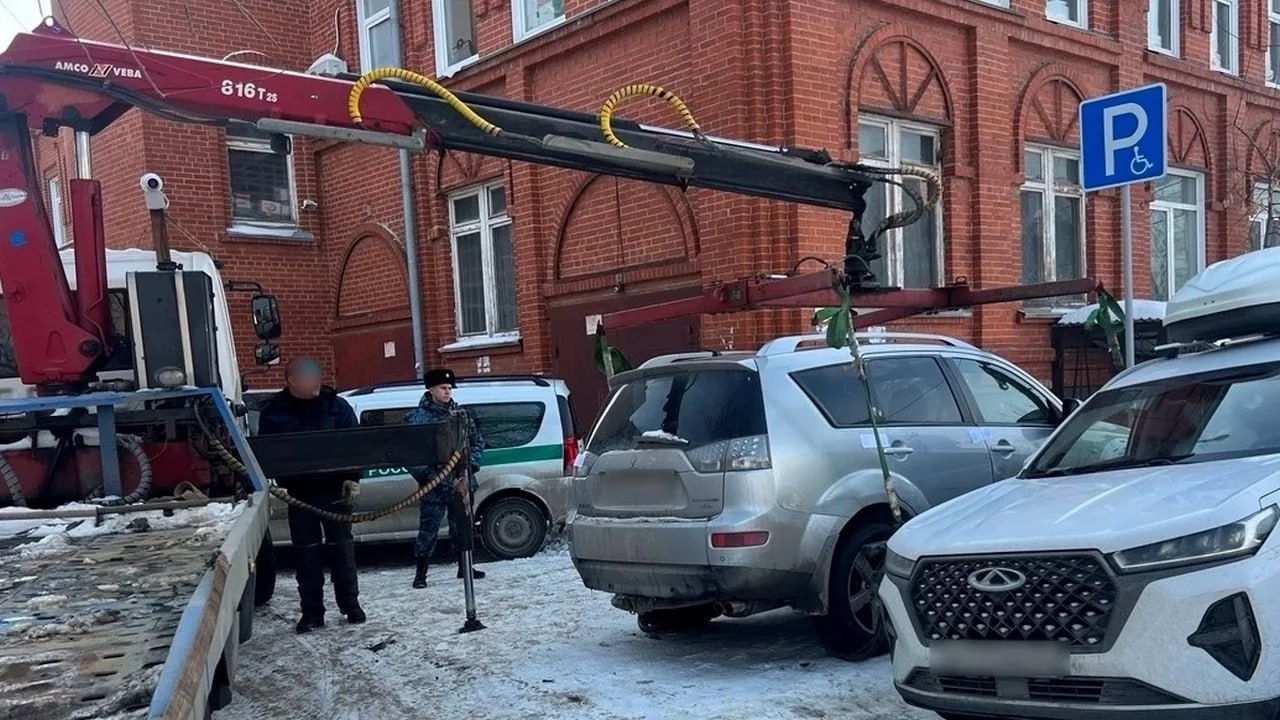 В Челябинске машины должников теперь будут арестовывать прямо во дворах В Челябинске машины должников теперь будут арестовывать прямо во дворах
