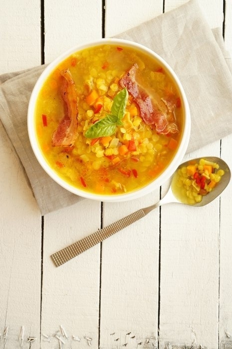 Ароматный чечевичный суп по рецепту Джейми Оливера