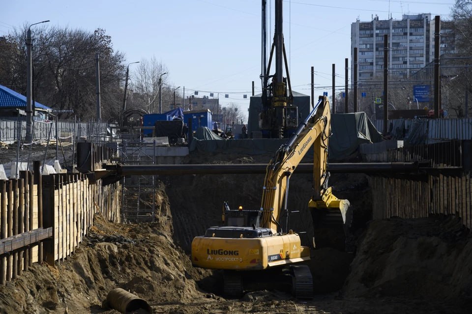 Метротрамвай все ближе: в Челябинске завершают важнейший этап стройки Метротрамвай все ближе: в Челябинске завершают важнейший этап стройки