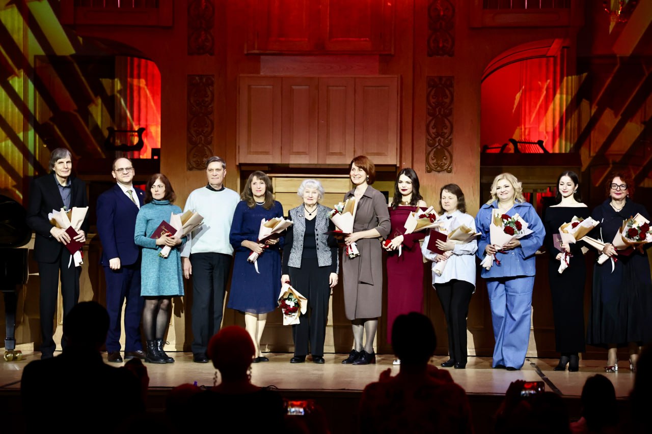 Главную культурную премию «Золотая Лира» вручили в Челябинске Главную культурную премию «Золотая Лира» вручили в Челябинске