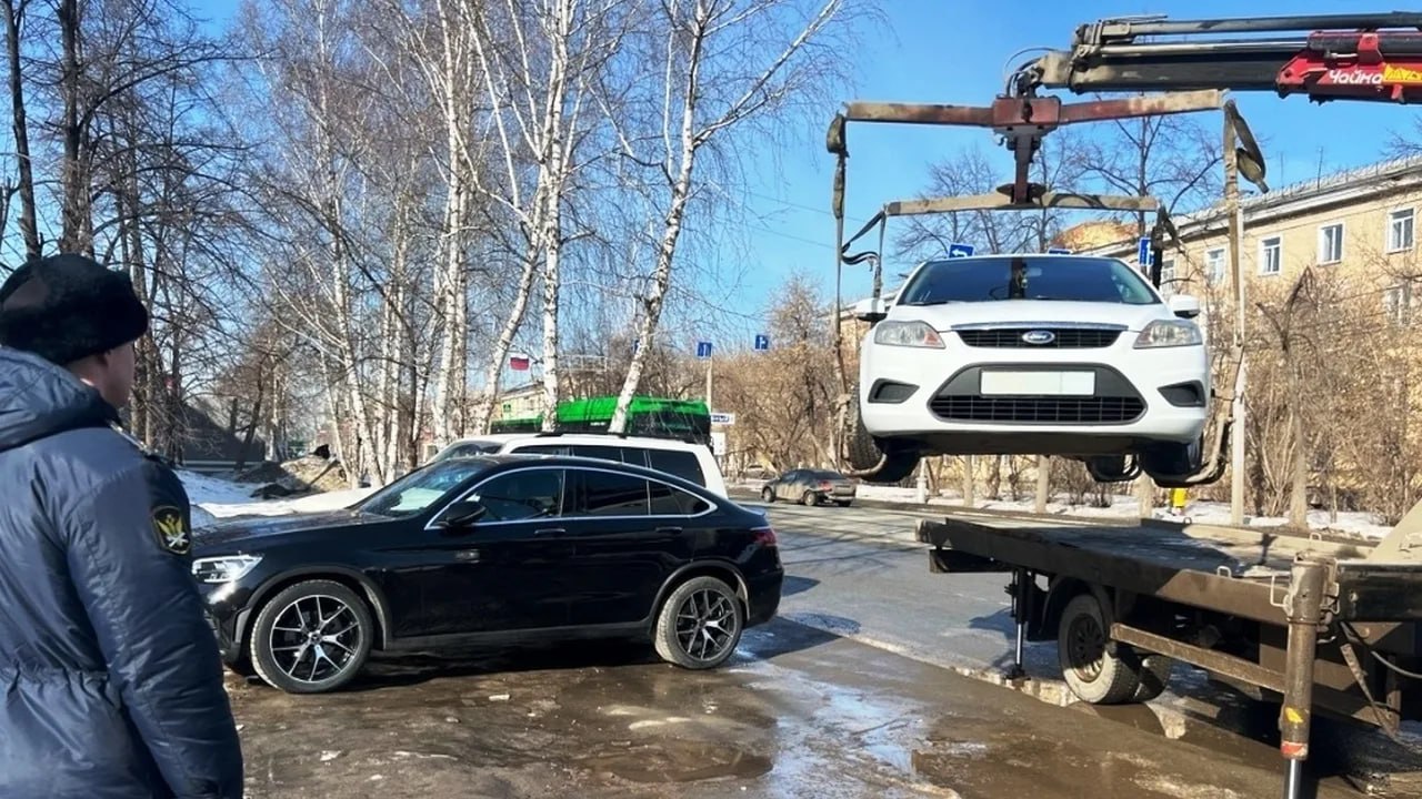 В Челябинске машины должников теперь будут арестовывать прямо во дворах В Челябинске машины должников теперь будут арестовывать прямо во дворах