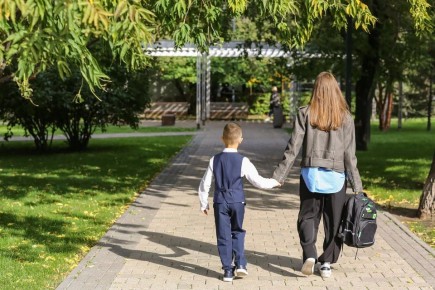 В Челябинске стартовал прием заявлений в первые классы