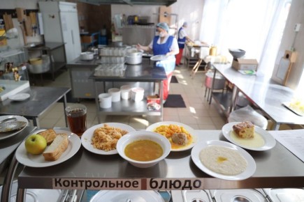 В Челябинской области зарплаты в пищевой промышленности выросли на 33%