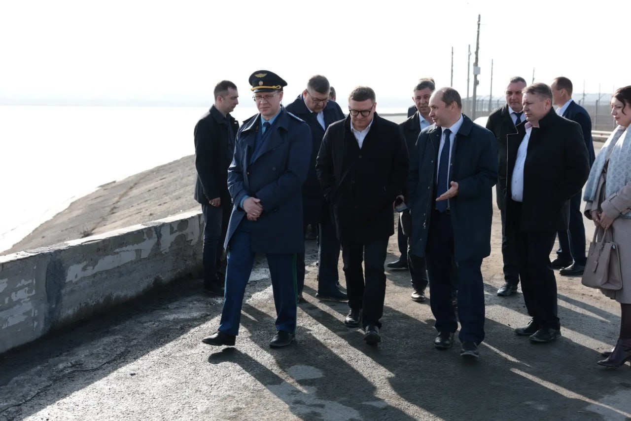 Алексей Текслер провел рабочее совещание по вопросам безопасного прохождения паводковых вод в Челябинской области Алексей Текслер провел рабочее совещание по вопросам безопасного прохождения паводковых вод в Челябинской области