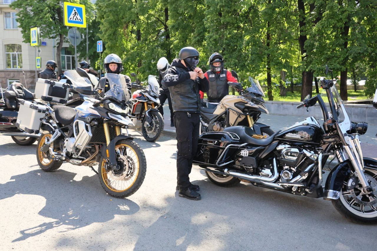 Артём Жога: Мотоклуб "Черные ножи", с днём рождения! Артём Жога: Мотоклуб "Черные ножи", с днём рождения!