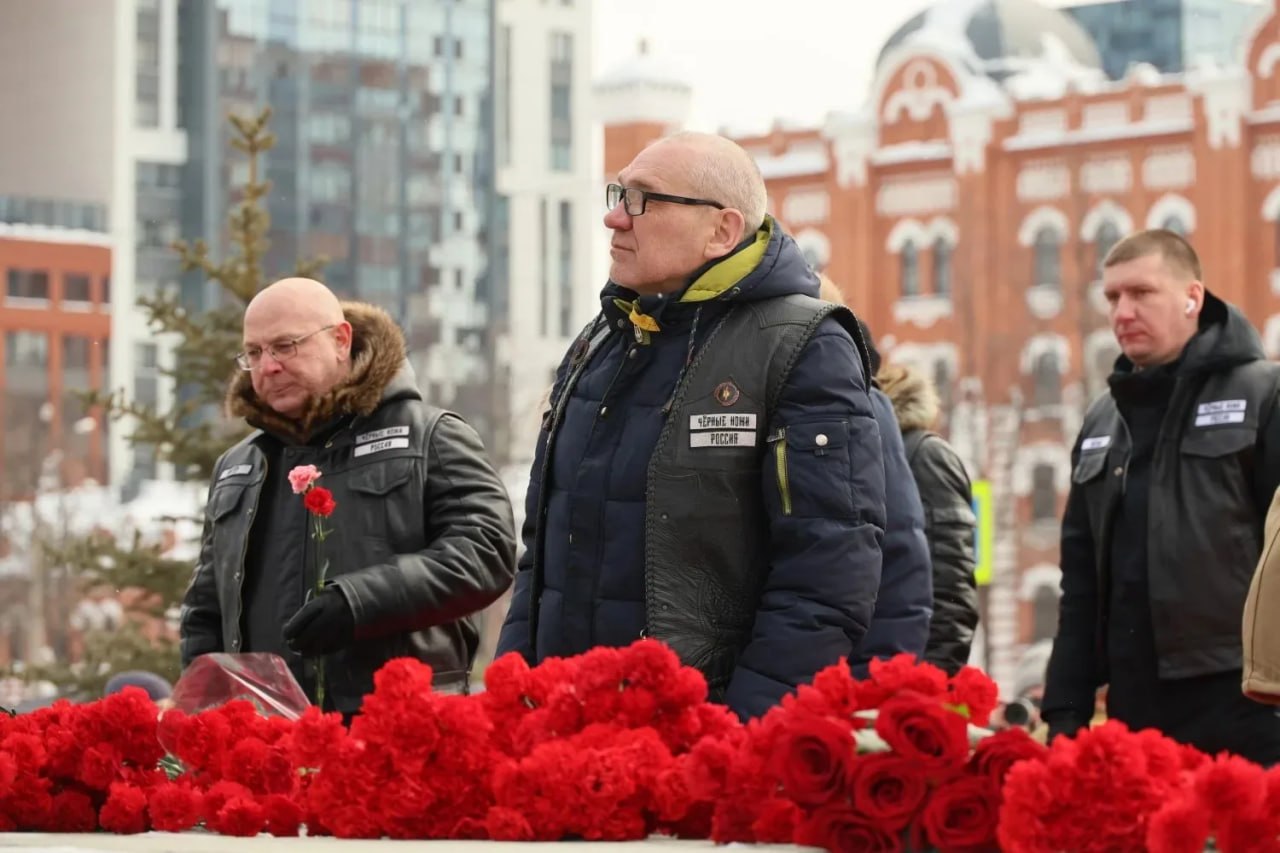 Артём Жога: Мотоклуб "Черные ножи", с днём рождения! Артём Жога: Мотоклуб "Черные ножи", с днём рождения!