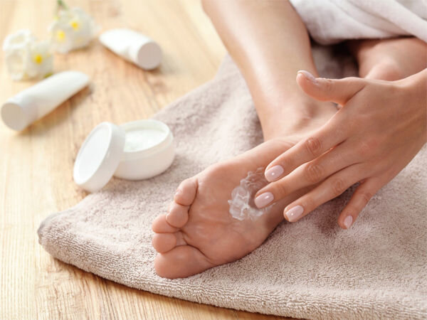 Как вазелин может стать вашим косметическим спасением