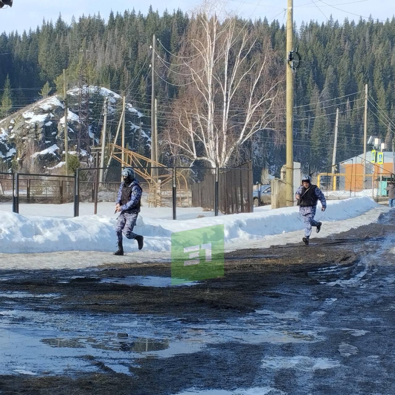 После нападения на школу №32 в учебных заведениях провели антитеррористические тренировки После нападения на школу №32 в учебных заведениях провели антитеррористические тренировки
