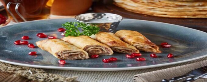 Праздничные блины: 7 оригинальных начинок, которые покорят сердца соседей