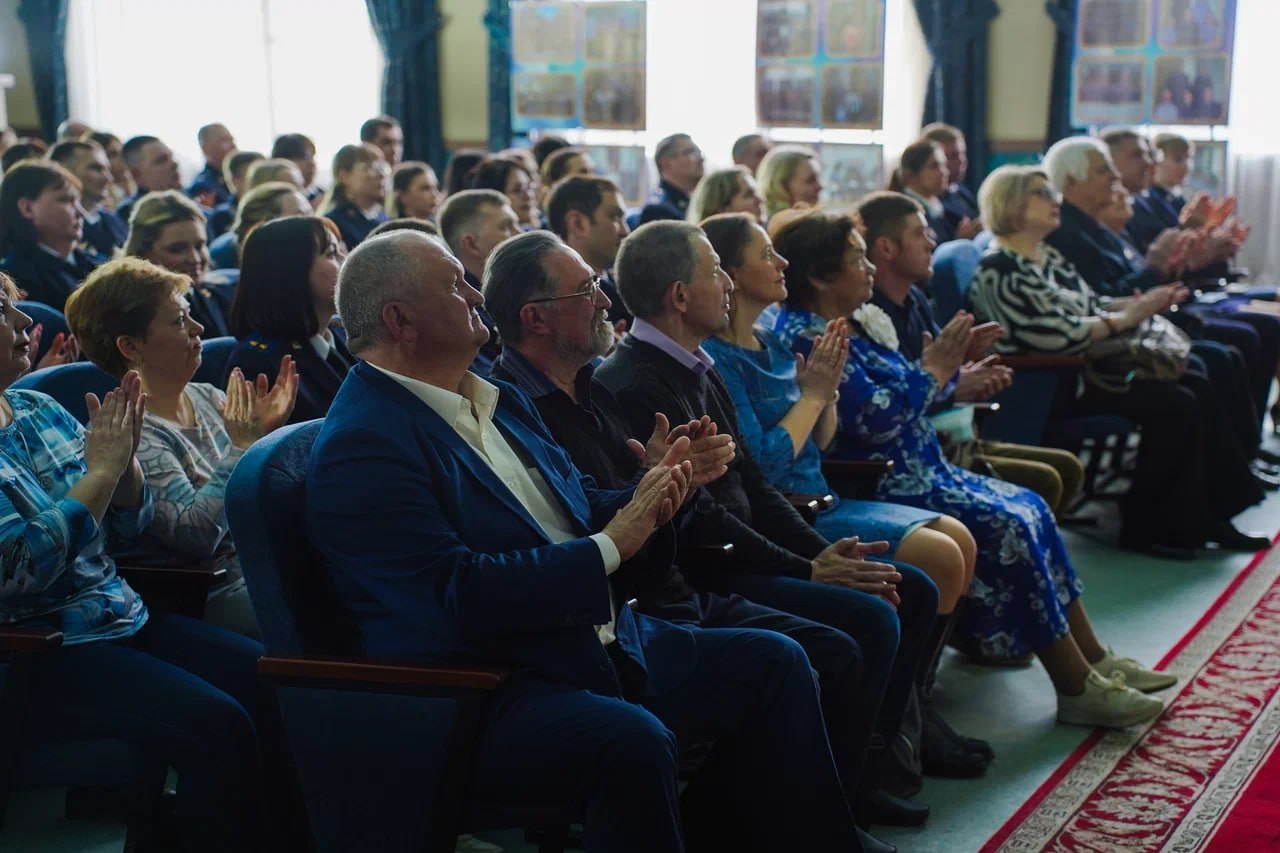 В Главном управлении МВД России по Челябинской области торжественно отметили 63-ю годовщину со дня образования органов предварительного следствия В Главном управлении МВД России по Челябинской области торжественно отметили 63-ю годовщину со дня образования органов предварительного следствия