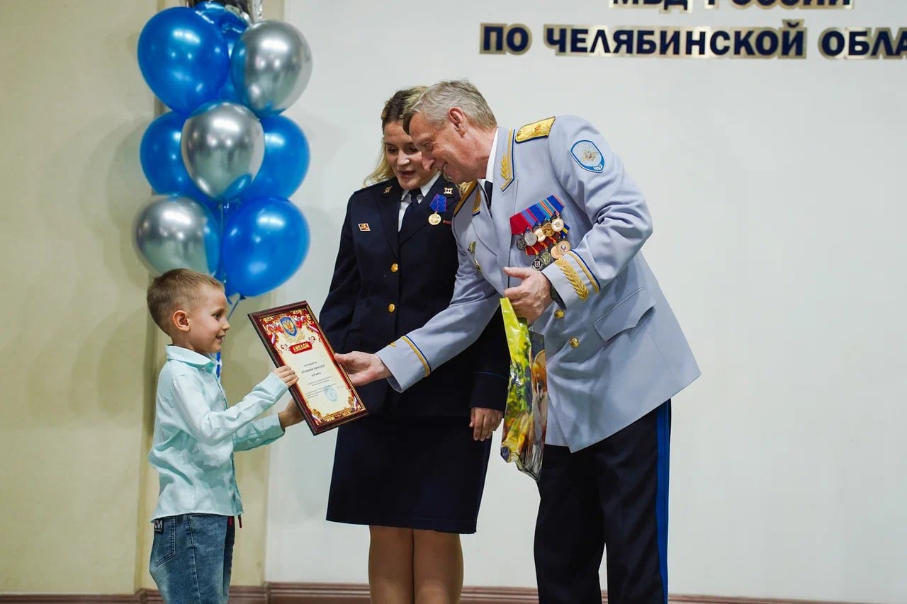 В Главном управлении МВД России по Челябинской области торжественно отметили 63-ю годовщину со дня образования органов предварительного следствия В Главном управлении МВД России по Челябинской области торжественно отметили 63-ю годовщину со дня образования органов предварительного следствия