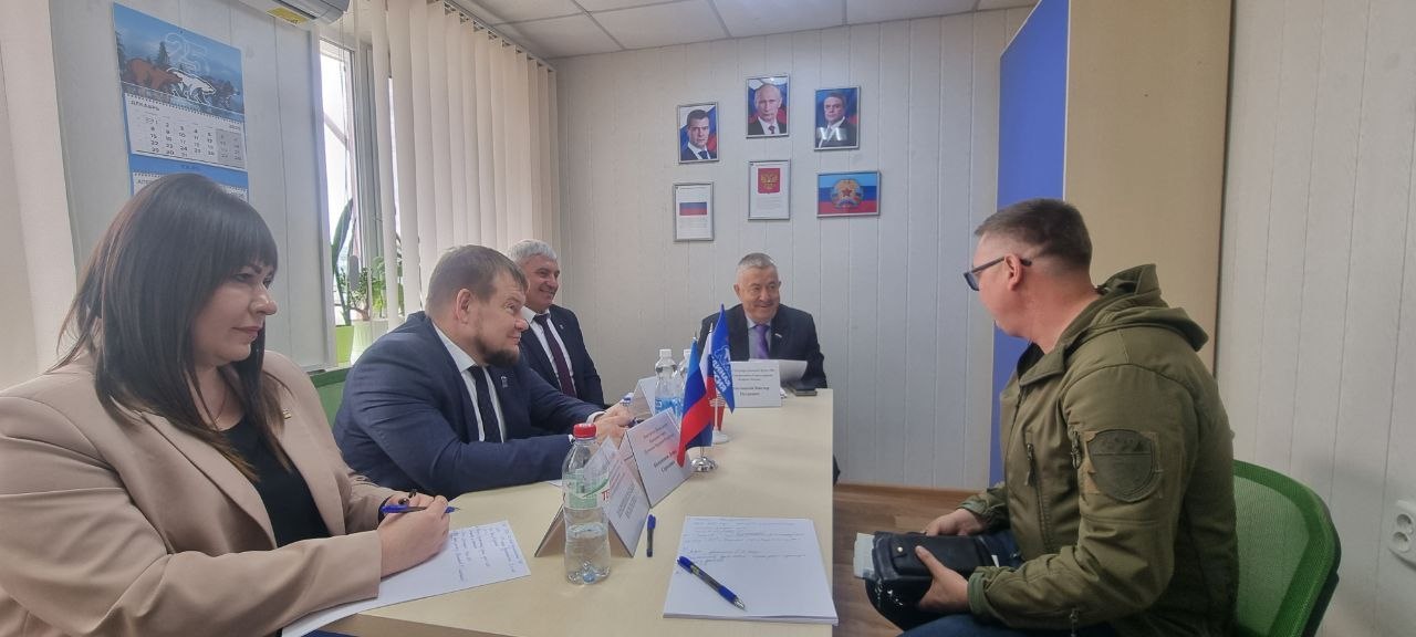 Виктор Водолацкий: Сегодня вместе с заместителем Председателя Народного Совета ЛНР Д.С. Колесниковым посетили Беловодский муниципальный округ Виктор Водолацкий: Сегодня вместе с заместителем Председателя Народного Совета ЛНР Д.С. Колесниковым посетили Беловодский муниципальный округ