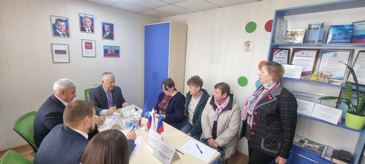 Виктор Водолацкий: Сегодня вместе с заместителем Председателя Народного Совета ЛНР Д.С. Колесниковым посетили Беловодский муниципальный округ Виктор Водолацкий: Сегодня вместе с заместителем Председателя Народного Совета ЛНР Д.С. Колесниковым посетили Беловодский муниципальный округ