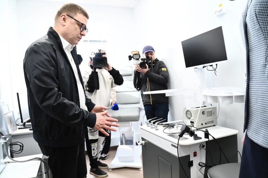 В Каслях после капремонта открыли лечебный корпус муниципальной больницы