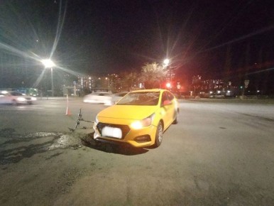 В Челябинске в дорожной аварии пострадал самокатчик