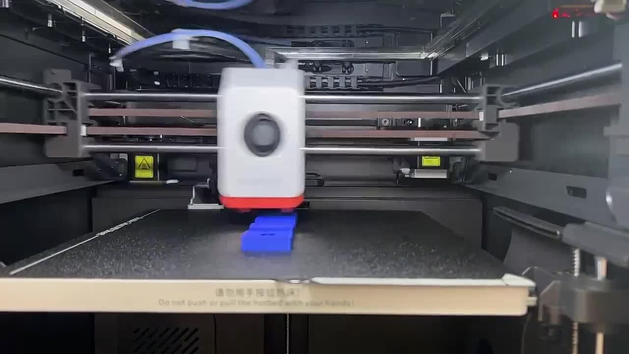 В Челябинске запчасти для ремонта трамваев начали печатать на 3D-принтере