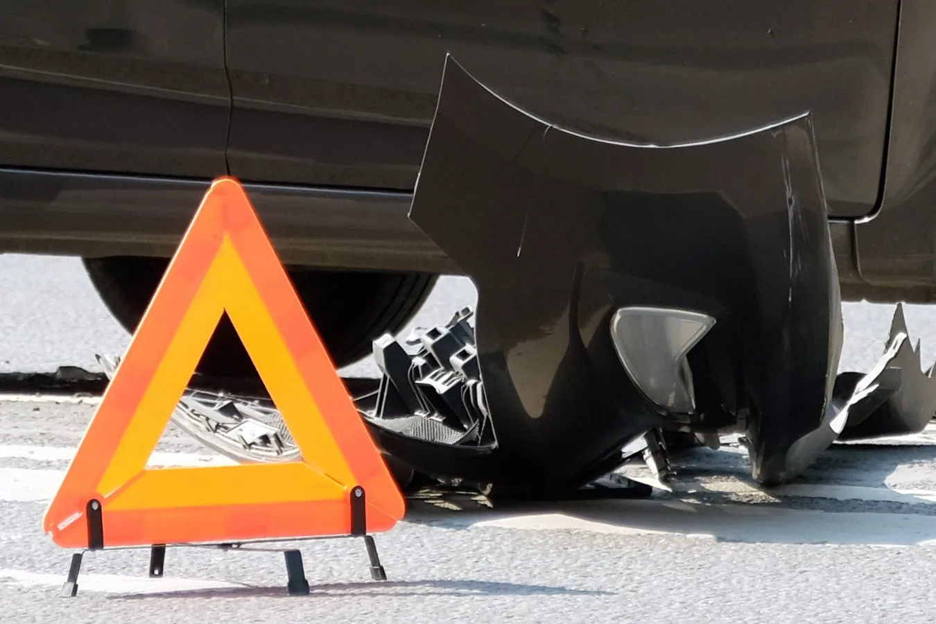 На Копейском шоссе в Челябинске поздним вечером 13 апреля произошла авария