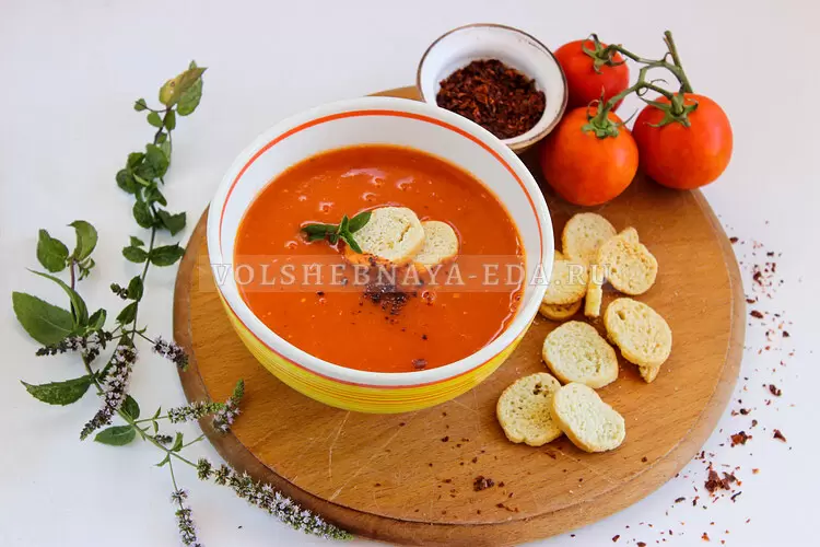 Как приготовить удивительный томатный суп-пюре в турецком стиле