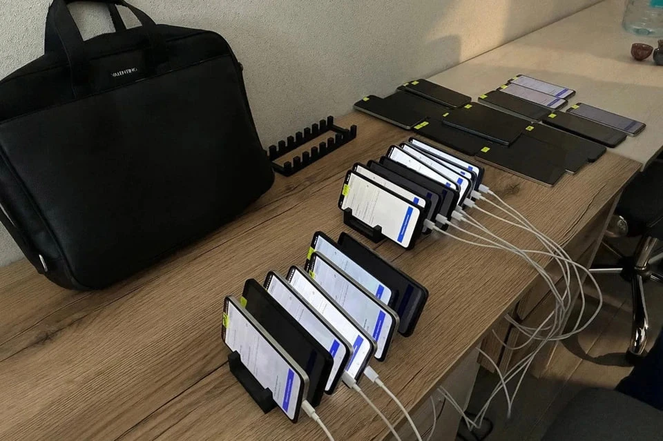 200 телефонов для черной кассы: в Челябинской области раскрыли банду, из-за которой студенты могут попасть за решетку