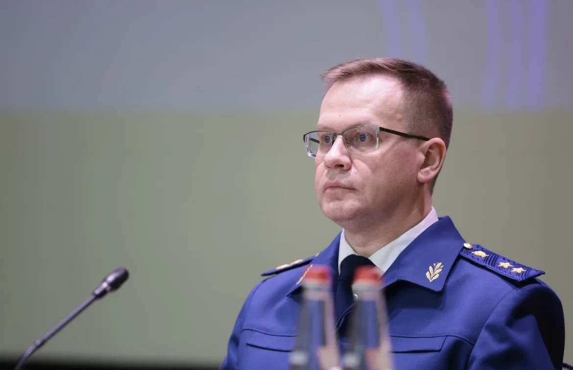 Прокурор Челябинской области Игорь Донгаузер принял участие в выездном областном совещании при Губернаторе региона в Чебаркульском округе Прокурор Челябинской области Игорь Донгаузер принял участие в выездном областном совещании при Губернаторе региона в Чебаркульском округе