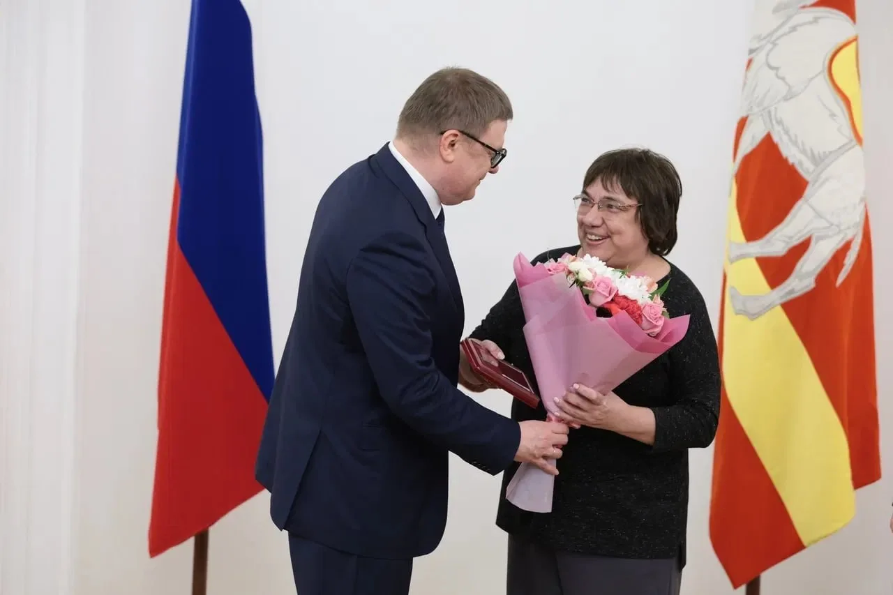 Текслер наградил двух известных журналистов из Челябинска Текслер наградил двух известных журналистов из Челябинска