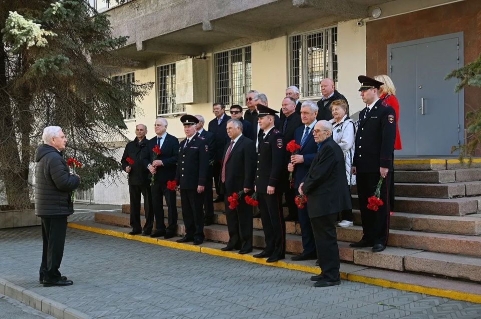 �������� ��� � ����������� ���������� ������ ���� �������� ������ ������� �� ����� ����� ������