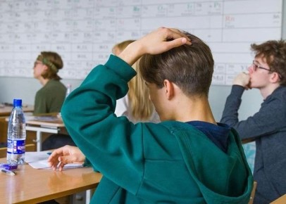 � ���������� ������� ����� ���������� ������������� � ������� �����������