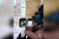 В Челябинске у школьника прямо на уроке вспыхнули смарт-часы