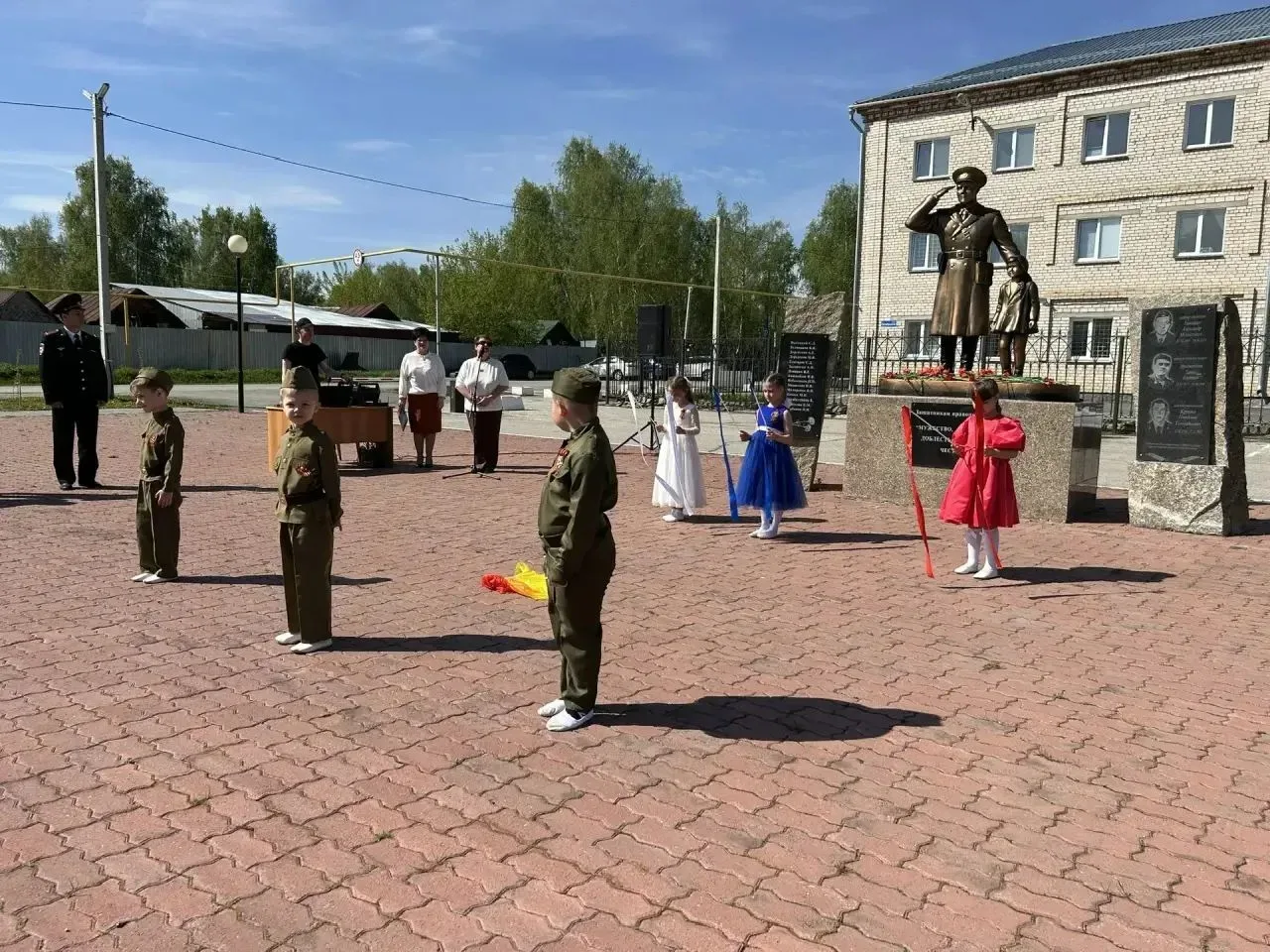 В Пластовском округе прошло торжественное мероприятие в честь 90-летия Госавтоинспекции В Пластовском округе прошло торжественное мероприятие в честь 90-летия Госавтоинспекции