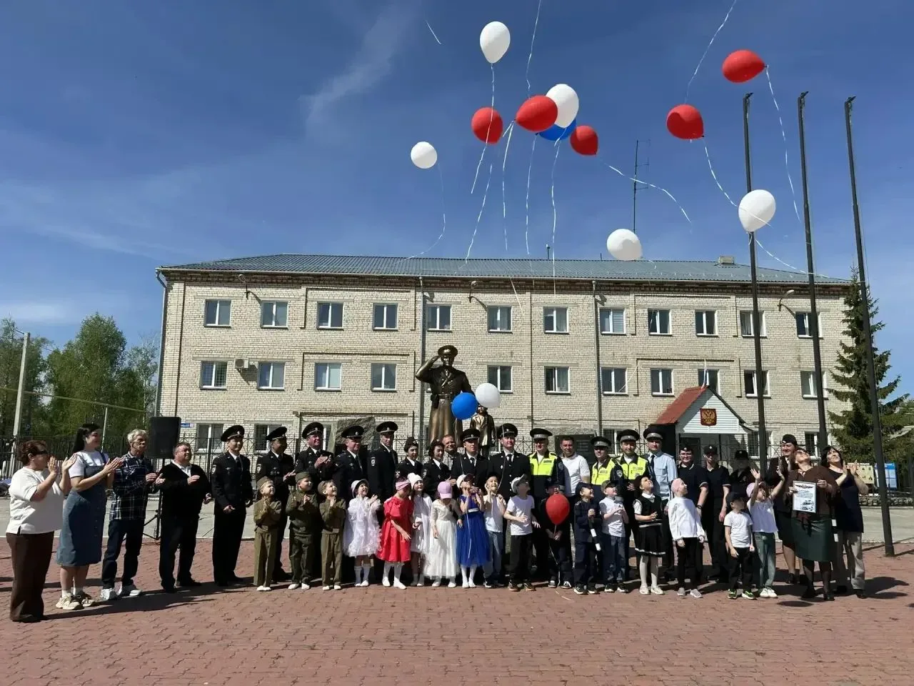 В Пластовском округе прошло торжественное мероприятие в честь 90-летия Госавтоинспекции В Пластовском округе прошло торжественное мероприятие в честь 90-летия Госавтоинспекции
