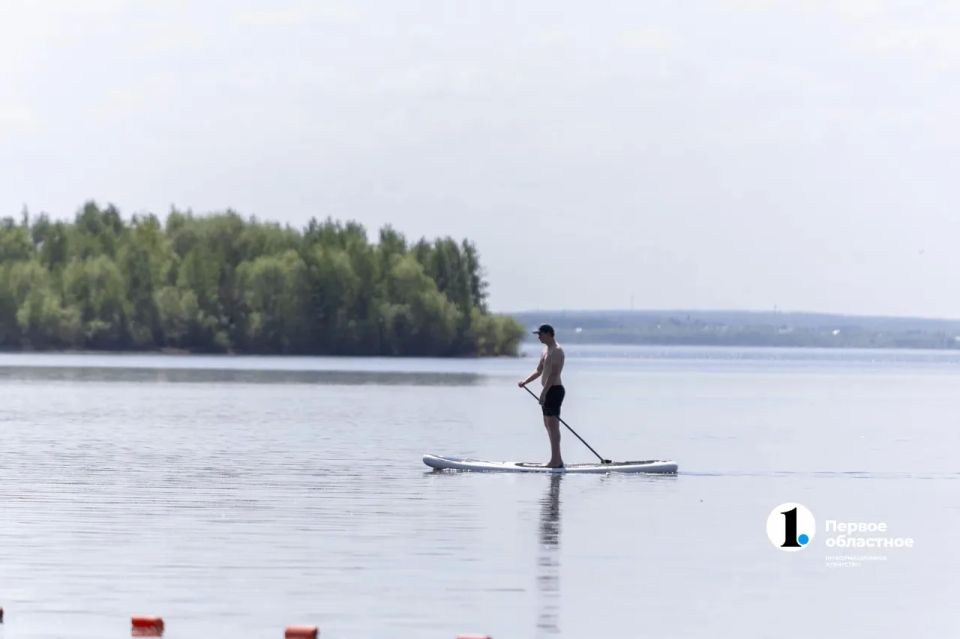 Челябицы открыли пляжный сезон на трех городских водоемах Челябицы открыли пляжный сезон на трех городских водоемах