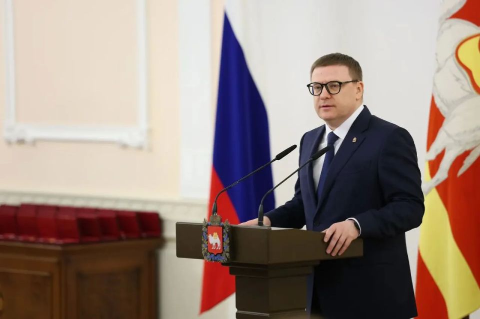 Губернатор Алексей Текслер вручил государственные и региональные награды 47 южноуральцам