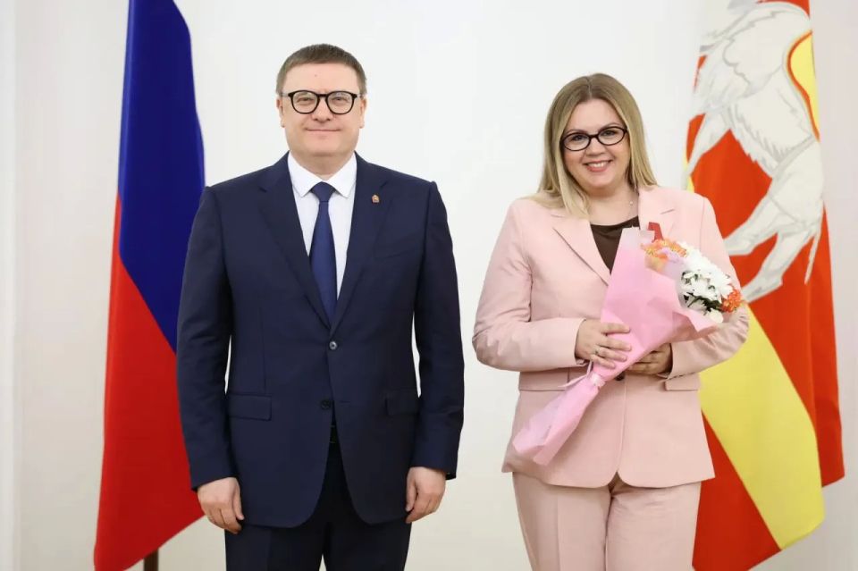 Губернатор Алексей Текслер вручил государственные и региональные награды 47 южноуральцам Губернатор Алексей Текслер вручил государственные и региональные награды 47 южноуральцам