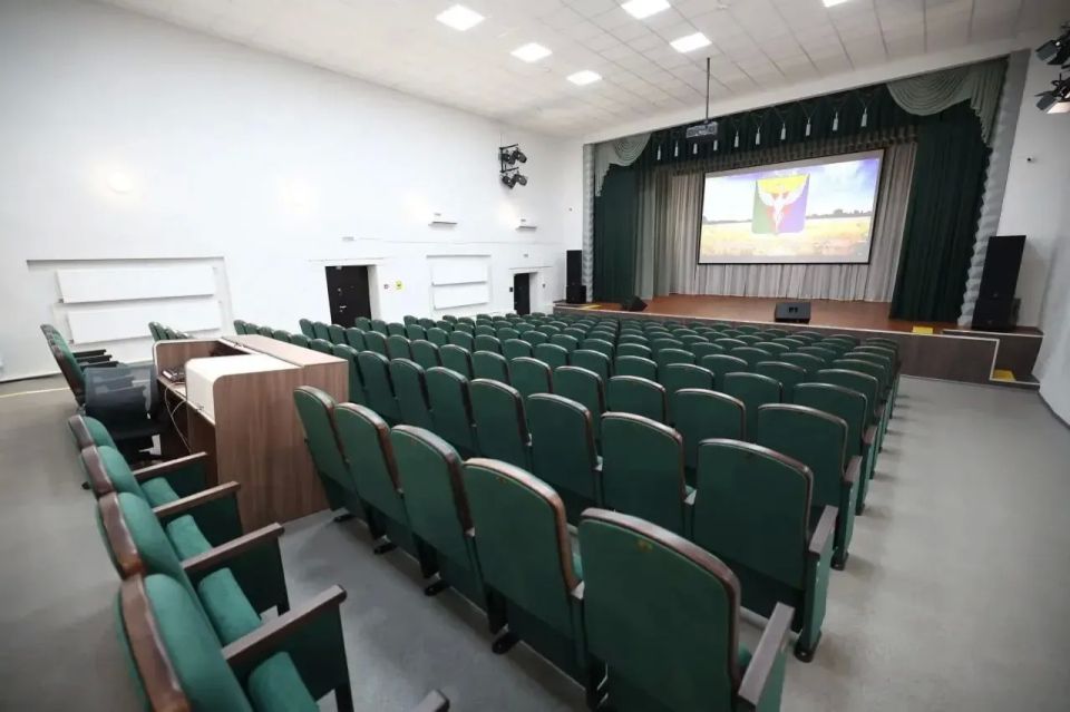 В селе Октябрьское открылся обновленный Дом культуры В селе Октябрьское открылся обновленный Дом культуры
