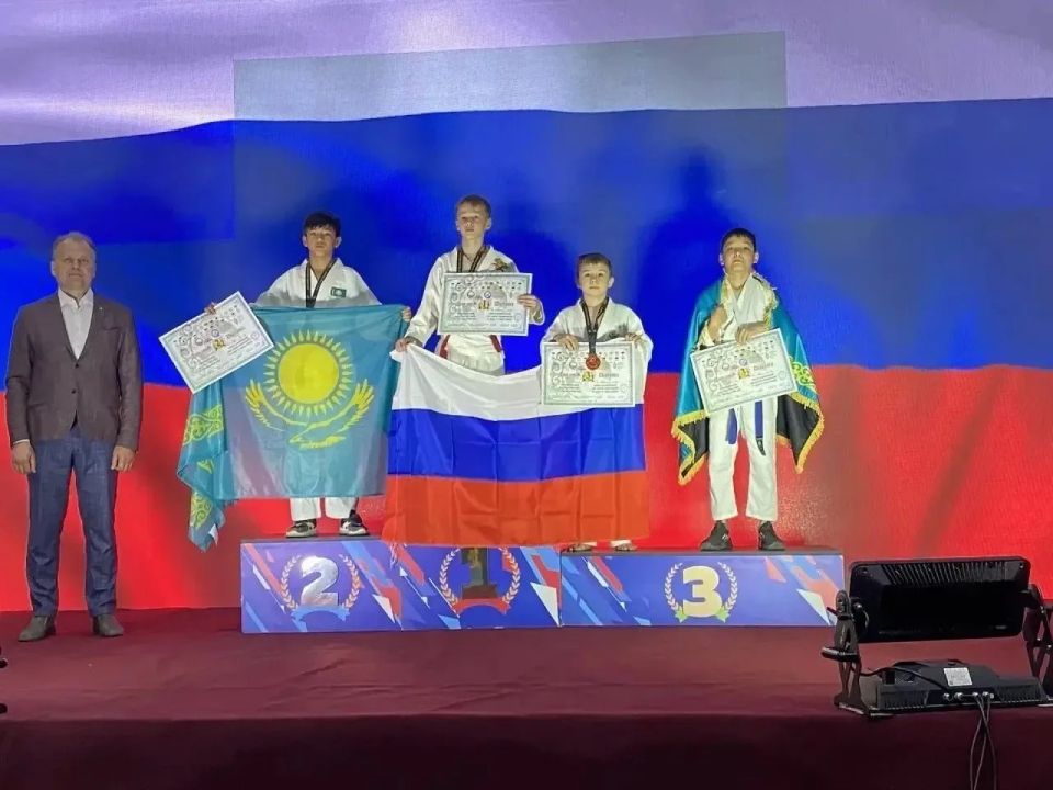 Не останавливаемся на достигнутом — вновь отличились на Первенстве мира по рукопашному бою в Бишкеке! Не останавливаемся на достигнутом — вновь отличились на Первенстве мира по рукопашному бою в Бишкеке!