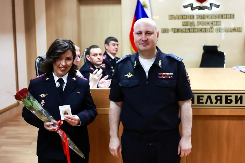 Начальник ГУ МВД области Сергей Космачев наградил отличившихся сотрудников Начальник ГУ МВД области Сергей Космачев наградил отличившихся сотрудников