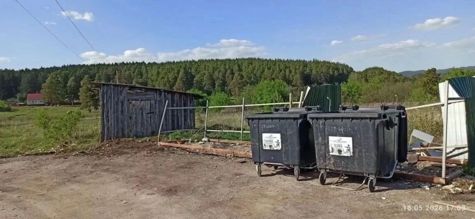 В Катав-Ивановске после вмешательства прокуратуры проведена уборка контейнерной площадки В Катав-Ивановске после вмешательства прокуратуры проведена уборка контейнерной площадки