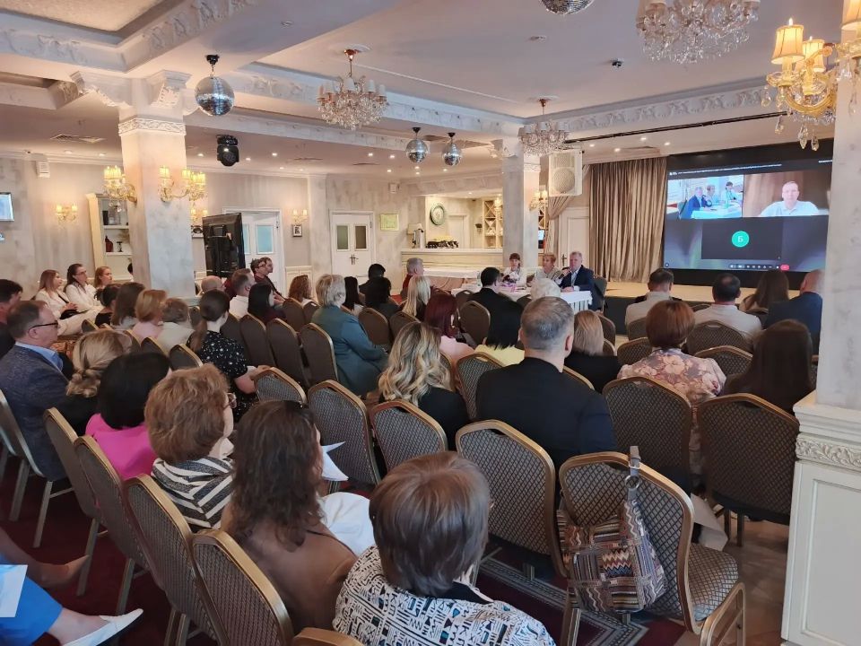 В Челябинске прошла межрегиональная научно-практическая конференция «Организация работы Центров амбулаторной онкологической помощи» В Челябинске прошла межрегиональная научно-практическая конференция «Организация работы Центров амбулаторной онкологической помощи»