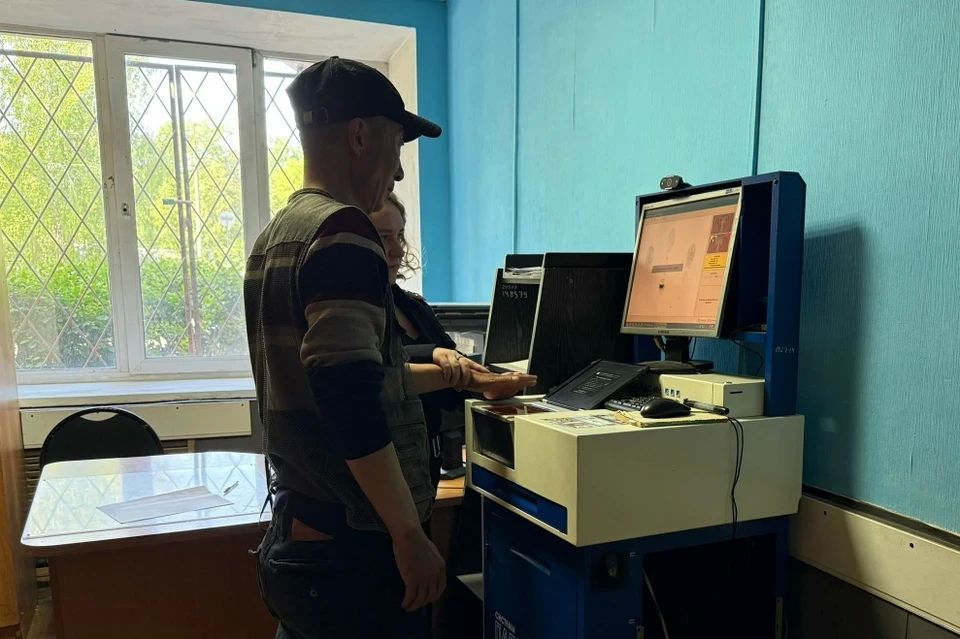 Не говорил ни по-русски, ни по-английски: в Челябинске поймали китайца с недействительной визой