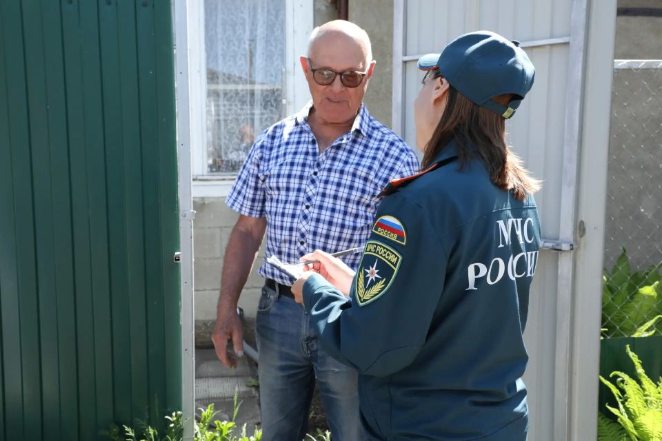 В Магнитогорске прошел профилактический рейд по садовым некоммерческим товариществам с применением беспилотного летательного аппарата В Магнитогорске прошел профилактический рейд по садовым некоммерческим товариществам с применением беспилотного летательного аппарата